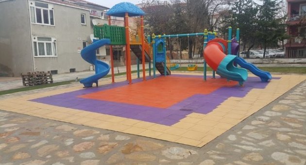 Bademlik Mahallesi Yeni Parkına Kavuştu