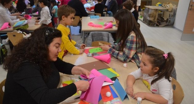 Bahçeşehir Koleji Anaokulu Öğrencileri Kukla Yaptı