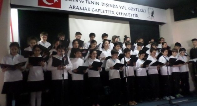 Bahçeşehir Kolejinde Çanakkale Şehitlerine Coşkulu Anma