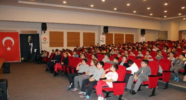 Bahçeşehir’de "girişimcilik Ve Liderlik" Söyleşisi