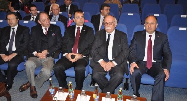 Bakan Avcı: ’’bugünkü Yüksek Öğretim Elbisesi Bu Bedene Uymuyor”