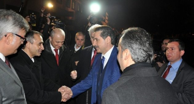 Bakan Çelik, Toplu Sözleşme Görüşmelerini Uzlaşmayla Sonuçlandırdı