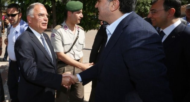 Bakan Çelik, Yenilenen Efes Müzesi’nin Açılışını Yaptı