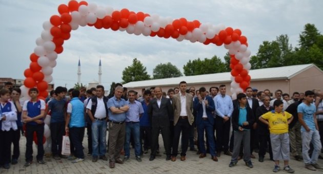 Bakan Müezzinoğlu Lise Açtı, Spor Salonunun Temelini Attı