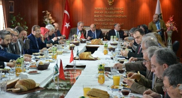 Bakan Müezzinoğlu’ndan ’darbe’ Açıklaması