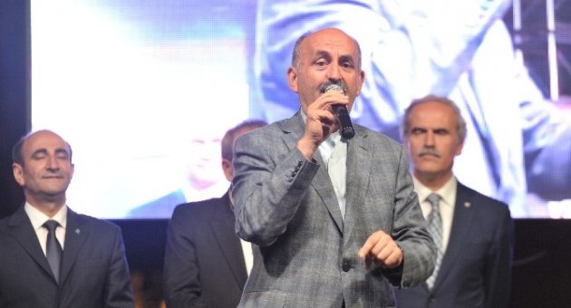 Bakan Müezzinoğlu’ndan Miting Havasında Konuşma