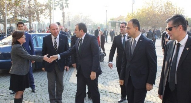 Bakan Ünal’dan Valilik Ve Ak Parti Ziyareti