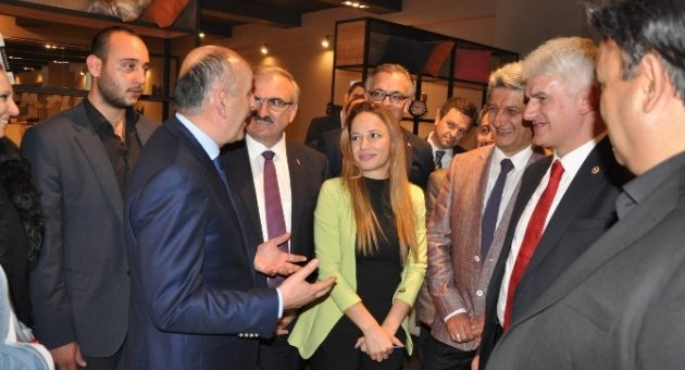 Bakanın İş Teklifini Reddetti
