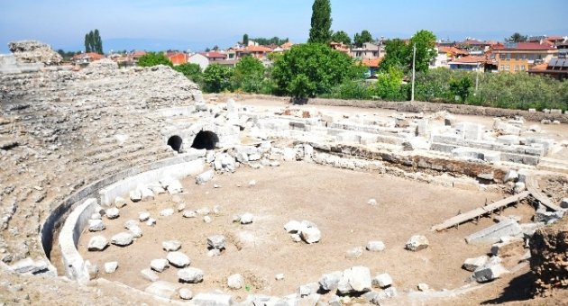 Bakanlık İznik’i Arkeolojik Tarla İlan Etti
