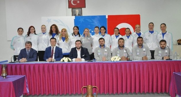 Balıkesir’de Filenin Sultanları Plaf Off’ta
