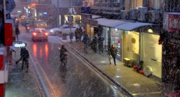 Balıkesir’de Kar Yağışı