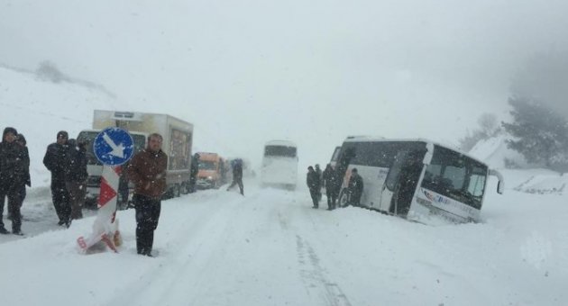 Balıkesir-kütahya Yolu Kapandı