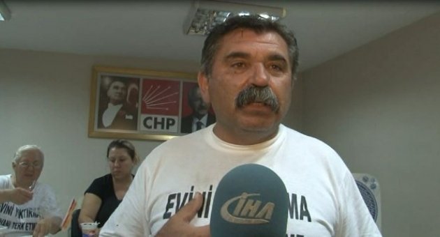 Balıklıovalılar İki Gündür Chp Binasını İşgal Ediyor