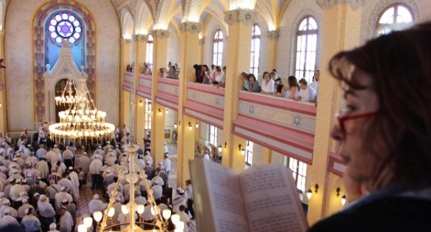 Balkanların En Büyük Sinagoguna Türk Musevi Cemaati’nden Yoğun İlgi