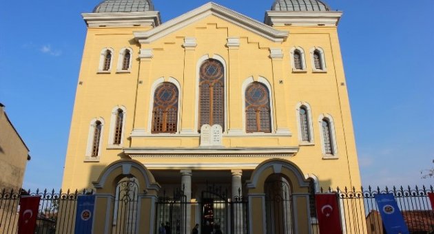 Balkanların En Büyük Sinagogunda Bir İlk Daha