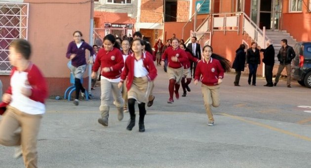Bandırma’da Öğrencilerin Tatbikat Heyecanı