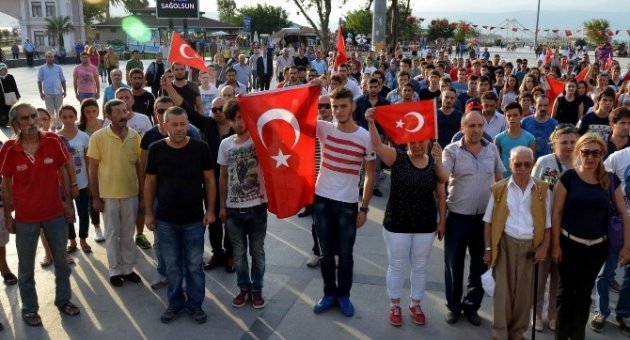 Bandırma’da Teröre Tepki Yürüyüşü