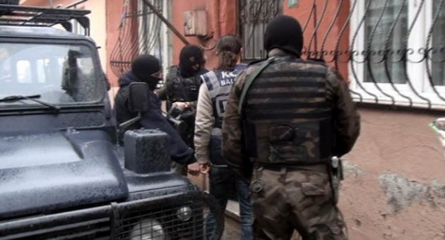 Bandırma’daki Uyuşturucu Operasyonunda 30 Kişi Tutuklandı