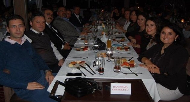 Bandırmalı Öğretmenler Yemekte Buluştu