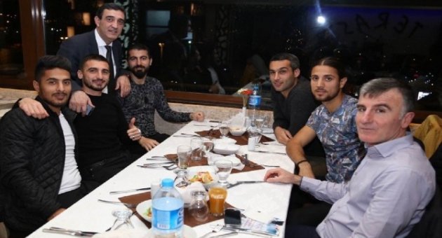Bandırmaspor Moral Yemeğinde Buluştu