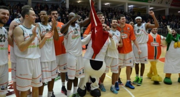 Banvit Yarı Finalde