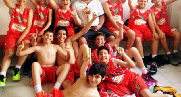 Banvit’in Minikleri Şampiyon Oldu