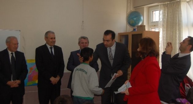 Başarılı Öğrencilere Yurt Dışı Gezisi