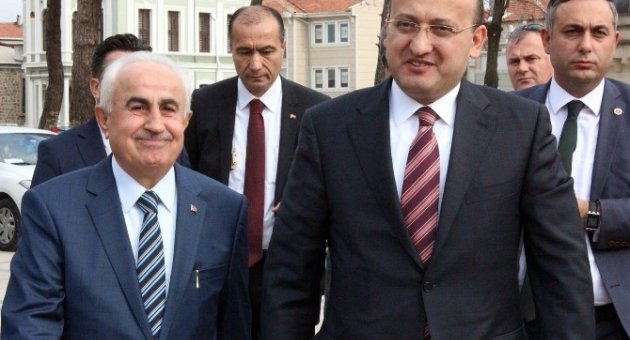 Başbakan Yardımcısı Yalçın Akdoğan: "terör Örgütü Tarihi Eserlere Adeta Savaş Açmış Durumda"