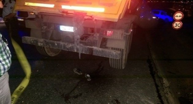 Başı Dorsenin Kapağına Sıkışan İşçi Hayatını Kaybetti