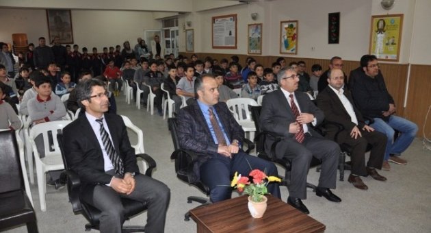 Başkan Aktaş Başarılı Sporcuları Ödüllendirdi