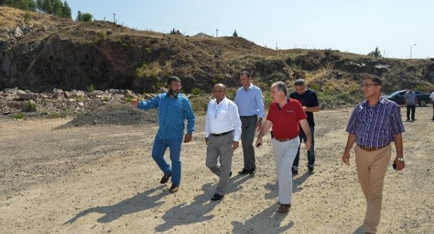 Başkan Arslan, Çiğli’yi Karış Karış Geziyor
