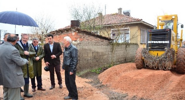 Başkan Çizmeleri Giydi, Sahaya İndi