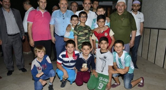 Başkan Edebali, Mahalle Ziyaretlerine Devam Ediyor
