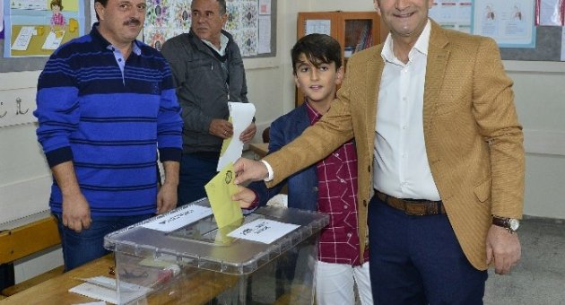 Başkan Edebali’den Demokrasi Vurgusu