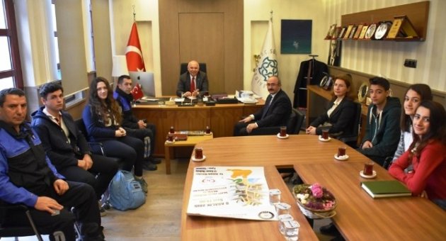 Başkan Eşkinat’tan ’yalnız Değilim Projesi’ne Tam Destek