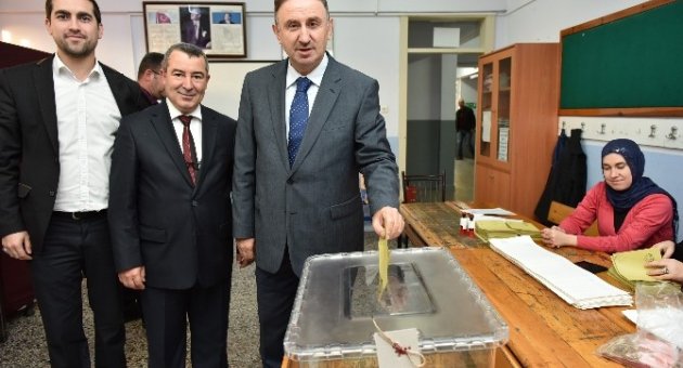 Başkan Kurtulan Oyunu Kullandı