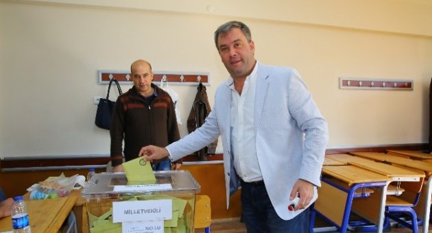 Başkan Piriştina Da Oyunu Kullandı