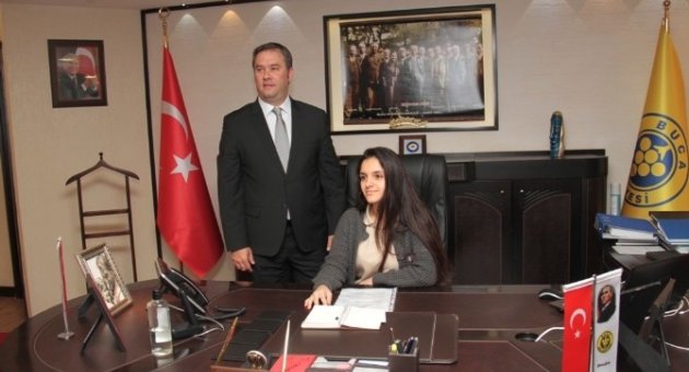Başkan Piriştina Koltuğunu Devretti