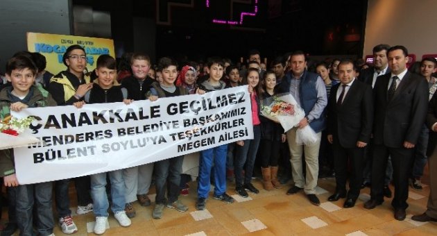 Başkan Soylu Gençlerle ’son Mektup’ Filmini İzledi