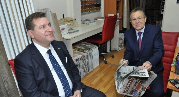 Başkan Uğur’dan Ters Dalan Ördek Benzetmesi