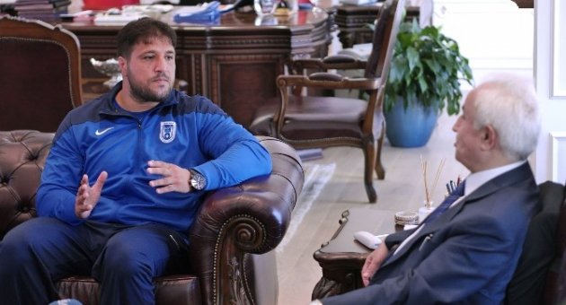 Başpehlivan Kara’dan Edirne Valisi’ne Ziyaret