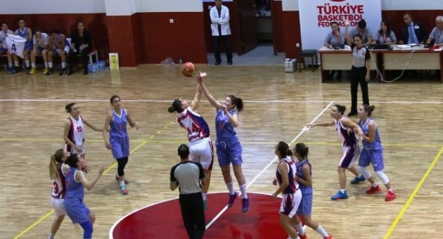 Bayraklı Belediyesi 2’de 2 Yaptı