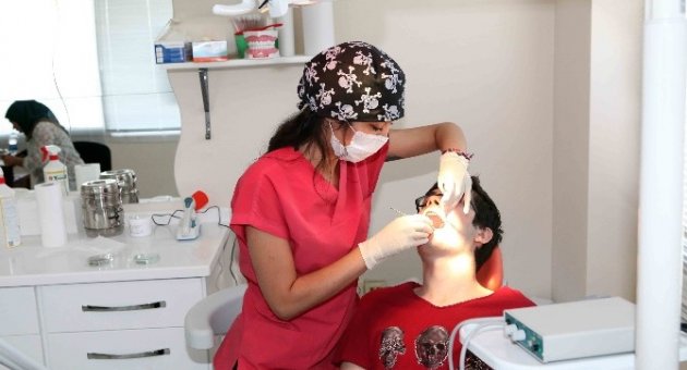 Bayraklı’da 7’nci Diş Polikliniği Hizmete Girdi