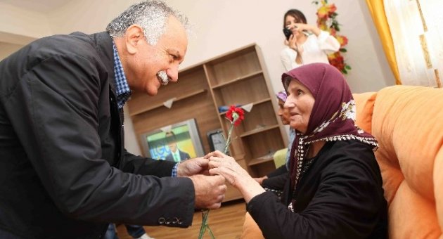 Bayraklı’da Annelere Özel Konser