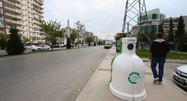 Bayraklı’da Cam Atıklar Kumbaraya
