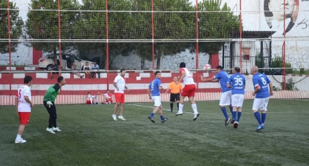 Bayraklı’da Dernekler Turnuvada Buluşuyor