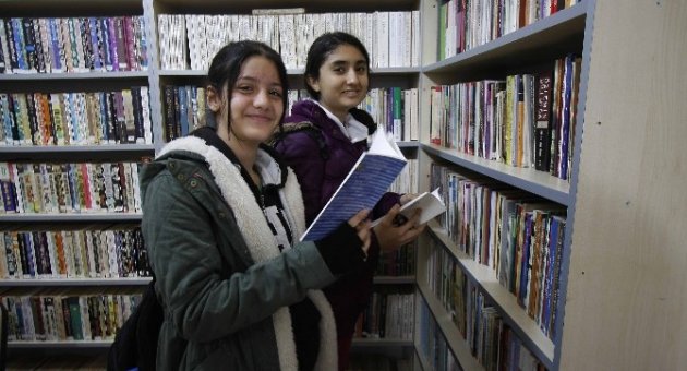 Bayraklı’da Kütüphanelere Ziyaretçi Akını