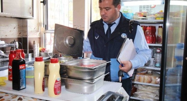 Bayraklı’da Okul Kantinlerine Sıkı Denetim