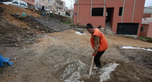 Bayraklı’da Sorunlara Yerinde Çözüm