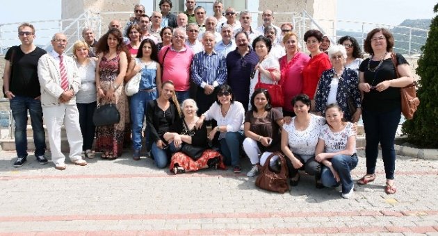 Bayraklı’da Yetenekler Tek Çatı Altında